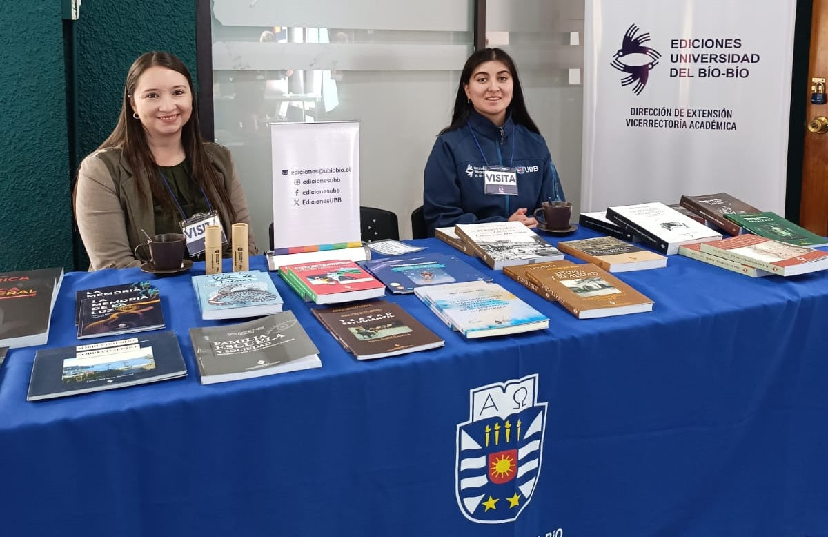 Éxito total en la Primera Feria del Libro “Luz, ciencia y saber”